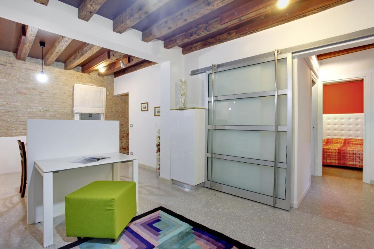 Fenix Otello Apartments Венеция Екстериор снимка