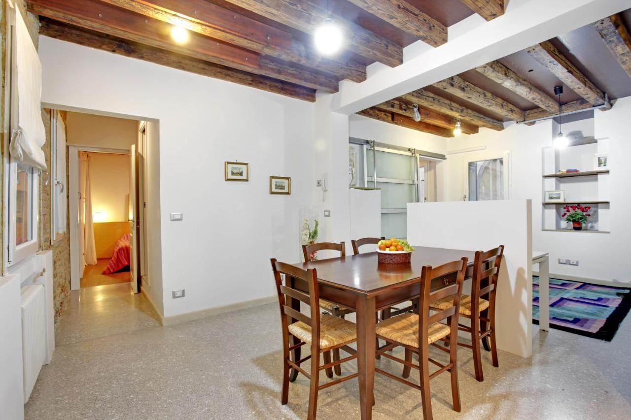 Fenix Otello Apartments Венеция Екстериор снимка