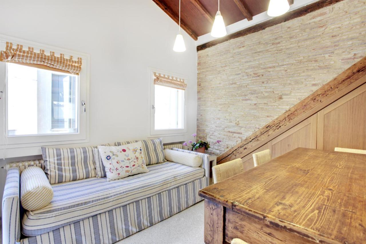 Fenix Otello Apartments Венеция Екстериор снимка