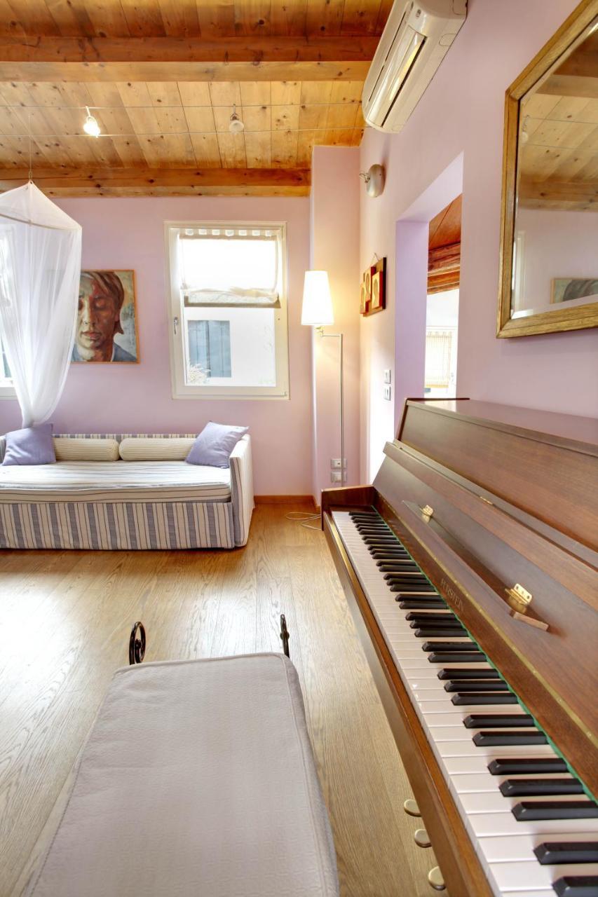 Fenix Otello Apartments Венеция Екстериор снимка